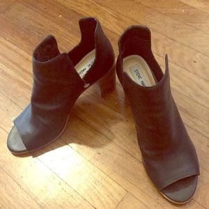 8M Steve Madden Nello